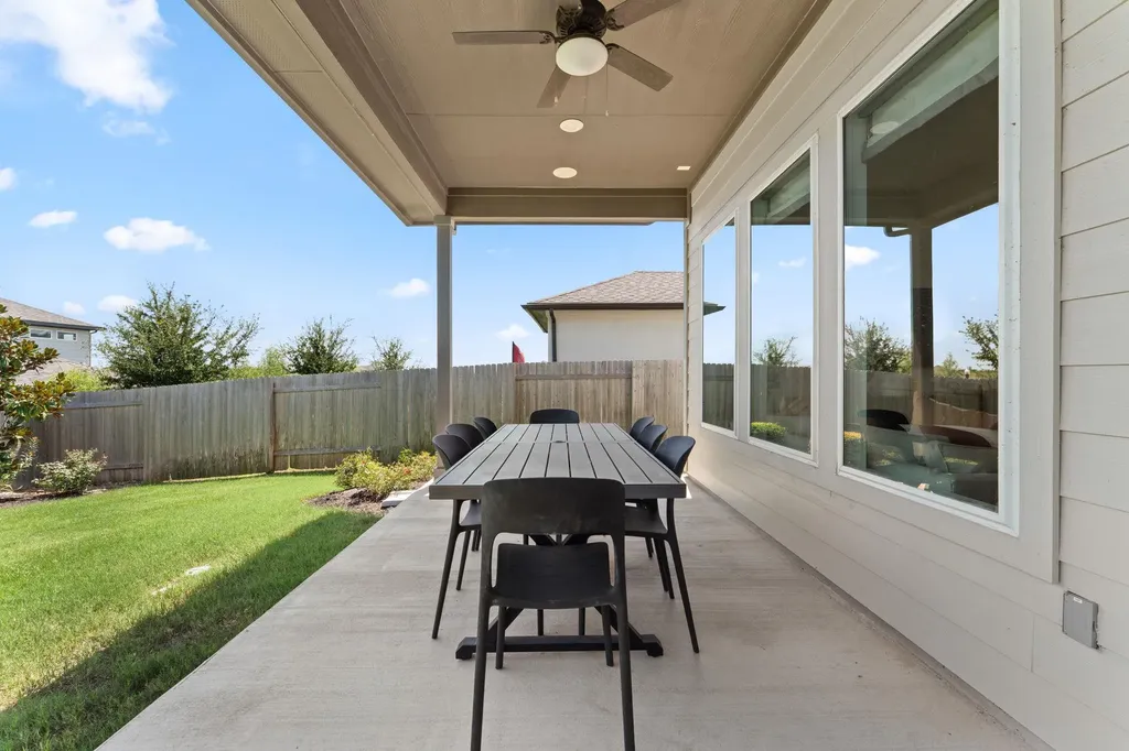 6512 Velvet Leaf Lane Buda TX 78610