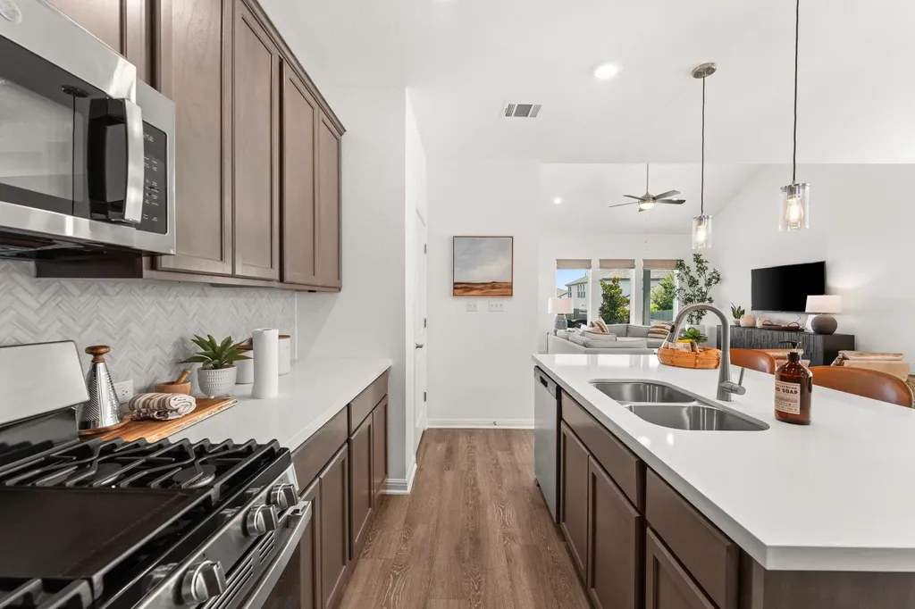 6512 Velvet Leaf Lane Buda TX 78610
