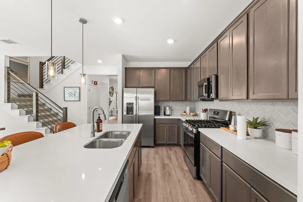 6512 Velvet Leaf Lane Buda TX 78610