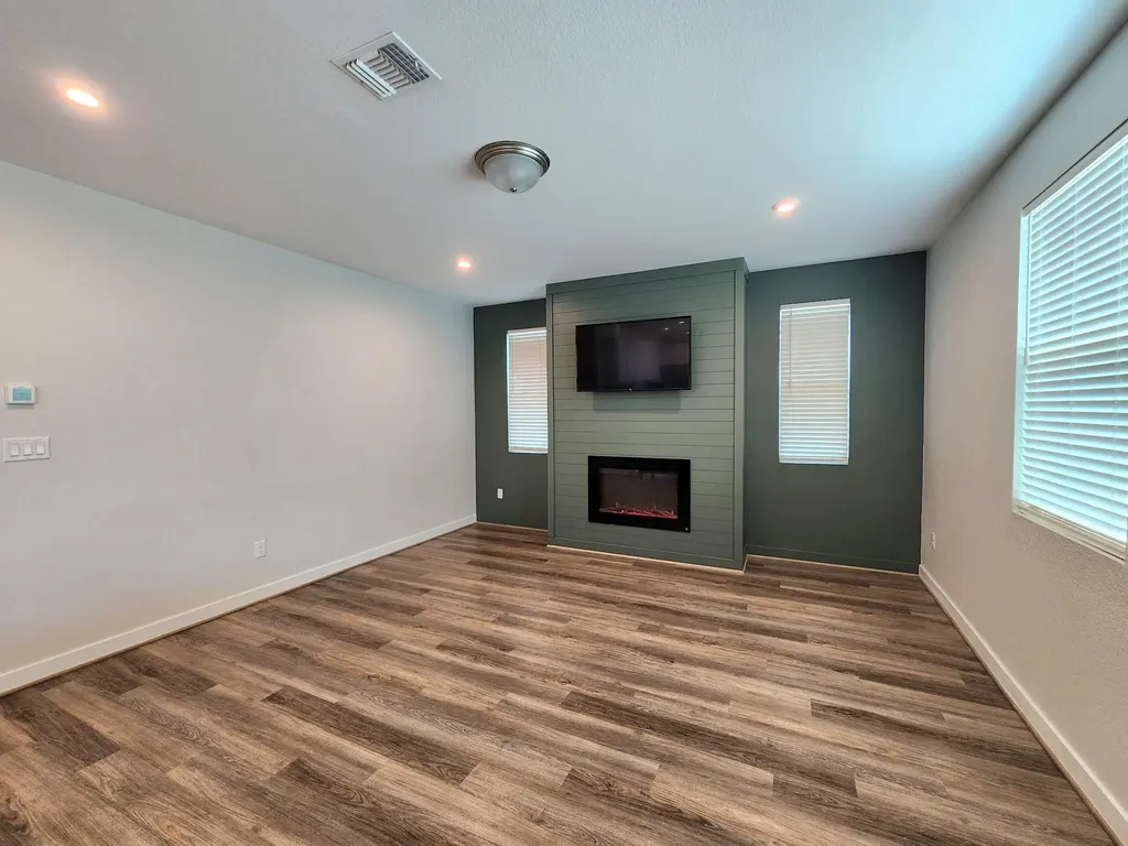 13302 Henrietta Plaza Manor TX 78653
