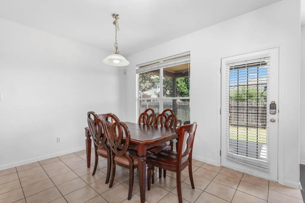 1117 Cockrill Court Hutto TX 78634