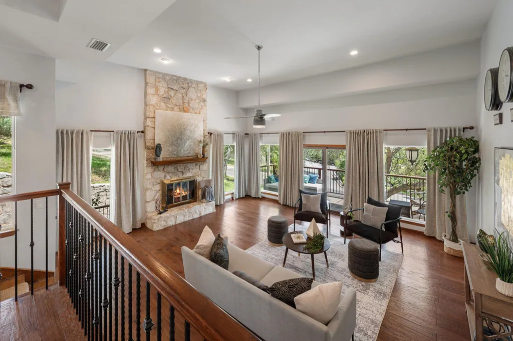 6022 Mount Bonnell Hollow Austin TX 78731