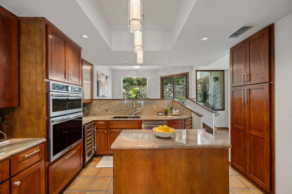 6022 Mount Bonnell Hollow Austin TX 78731