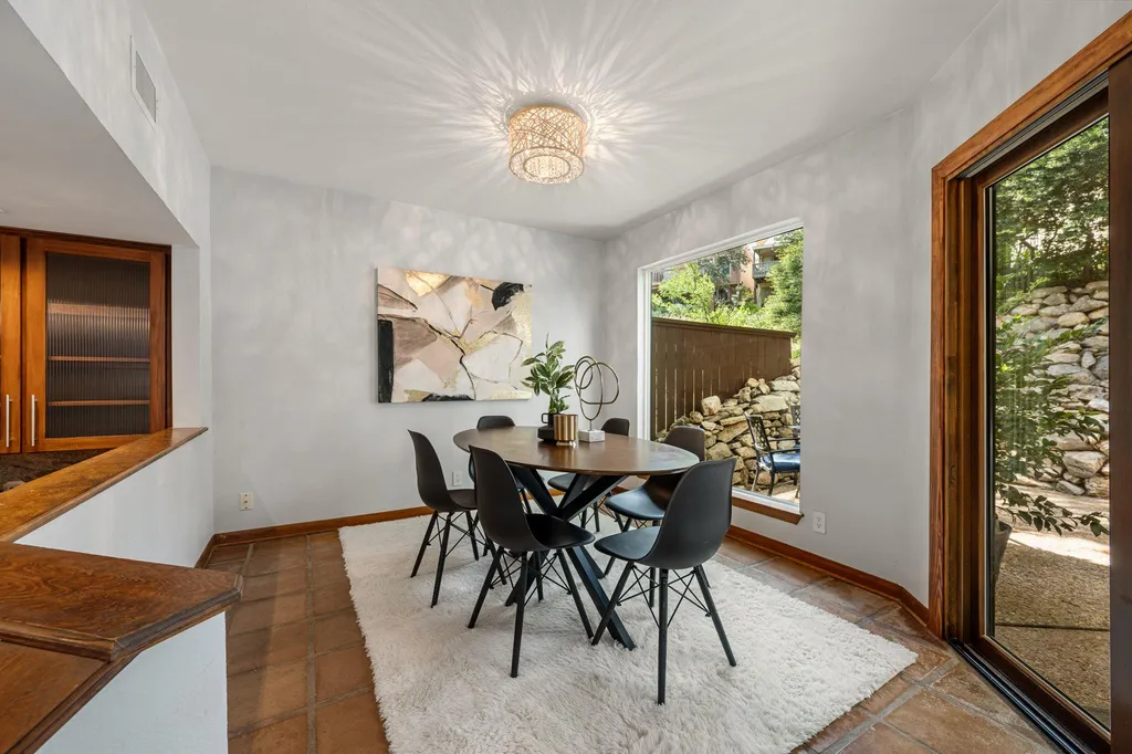 6022 Mount Bonnell Hollow Austin TX 78731