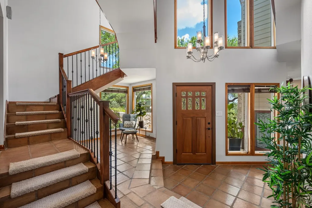 6022 Mount Bonnell Hollow Austin TX 78731