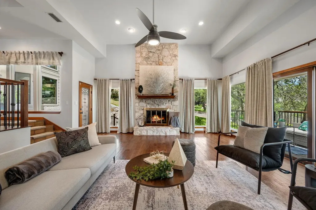 6022 Mount Bonnell Hollow Austin TX 78731