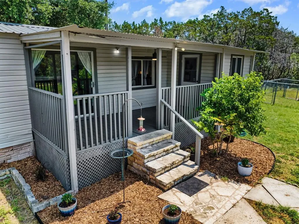 22601 Dewberry Hollow Leander TX 78641