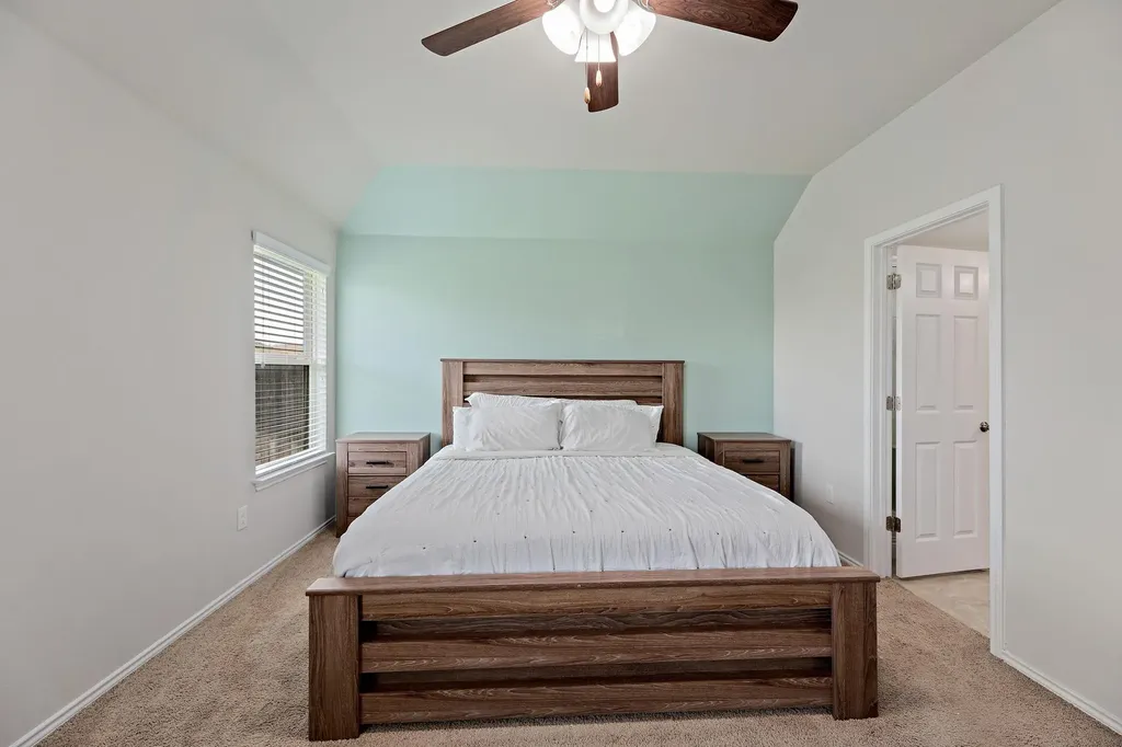 382 Limerick Road Buda TX 78610