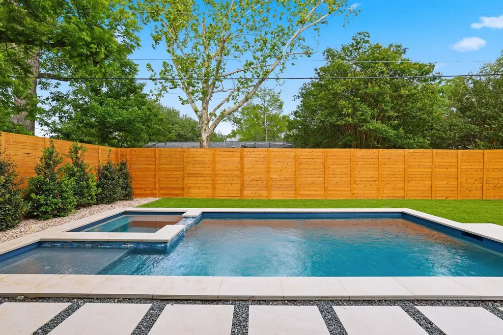 6611 Lexington Road Austin TX 78757