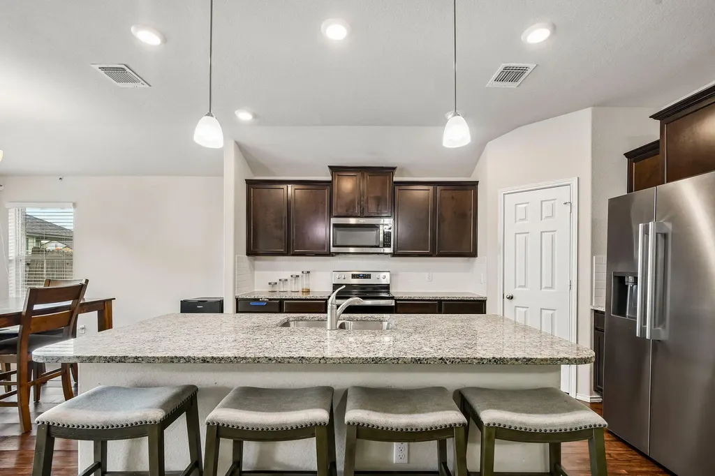 204 Bainbridge Drive Temple TX 76502