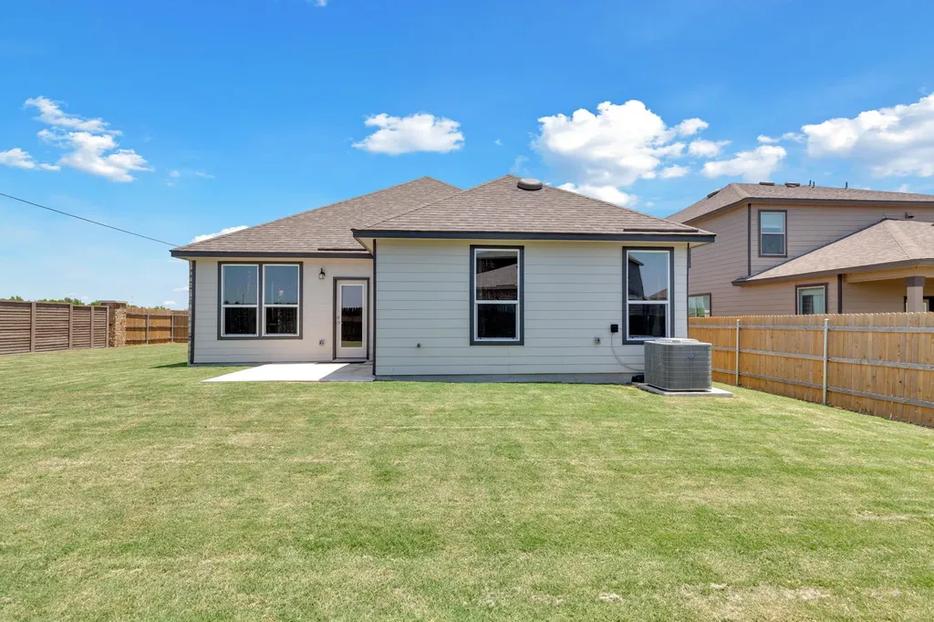 14516 Isidors Eagle Way Elgin TX 78621