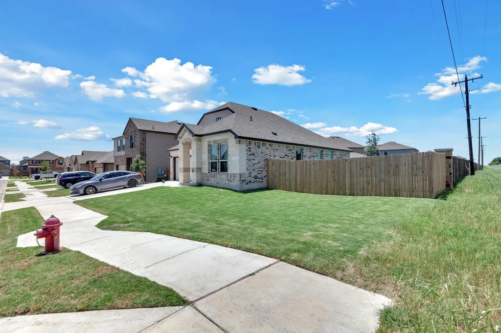 14516 Isidors Eagle Way Elgin TX 78621