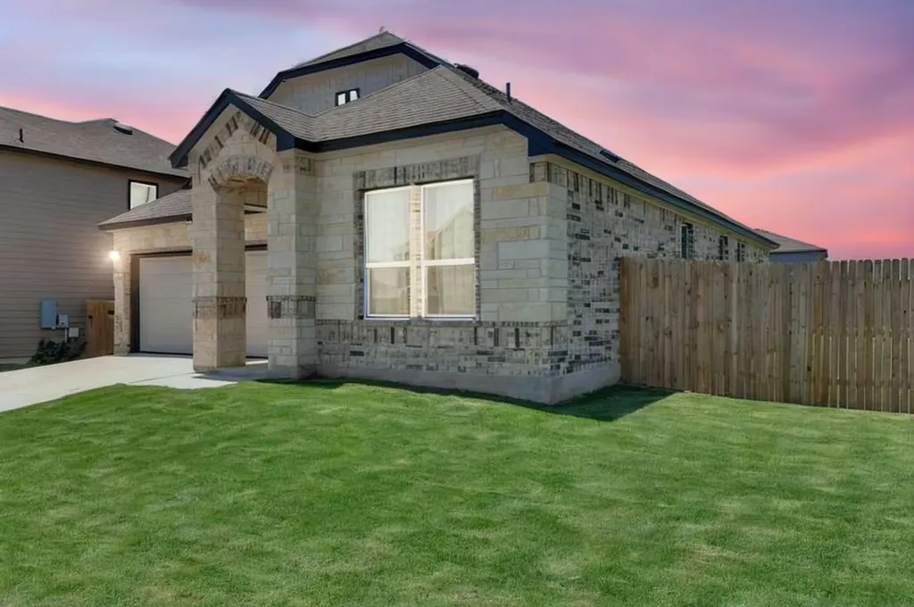 14516 Isidors Eagle Way Elgin TX 78621