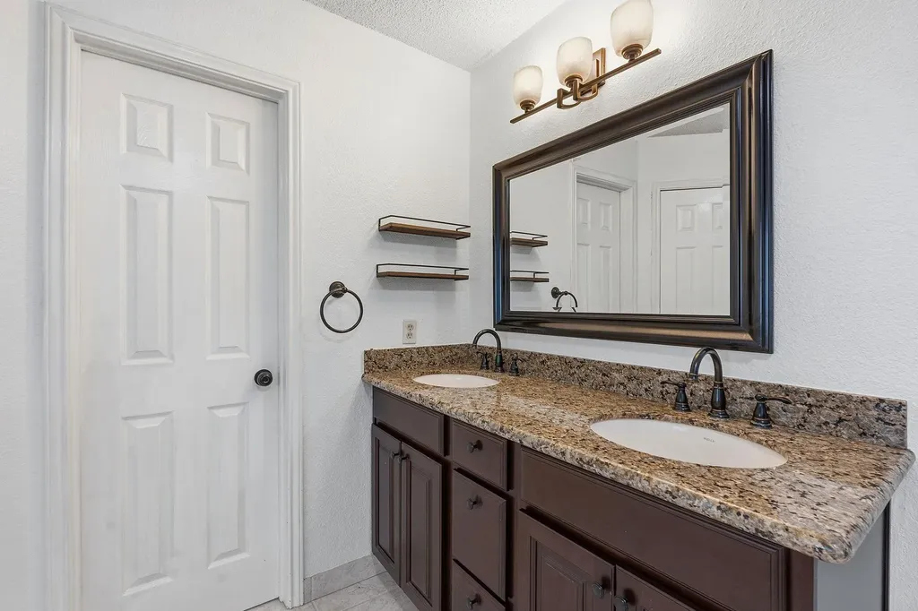 13111 Tilder Drive Austin TX 78729