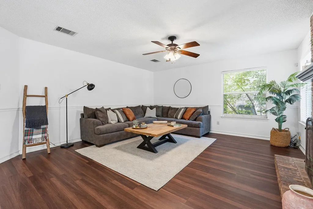 13111 Tilder Drive Austin TX 78729
