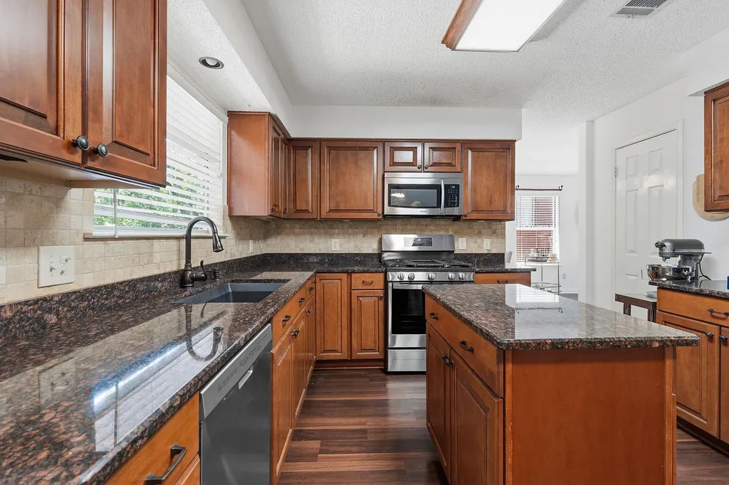 13111 Tilder Drive Austin TX 78729