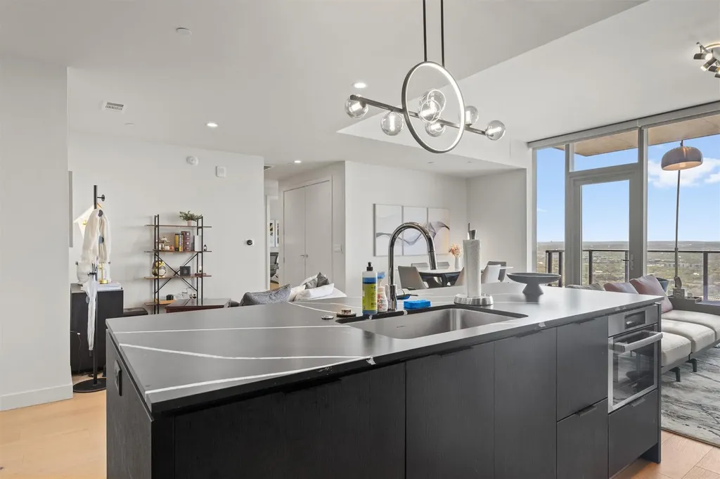44 East Avenue Austin TX 78701