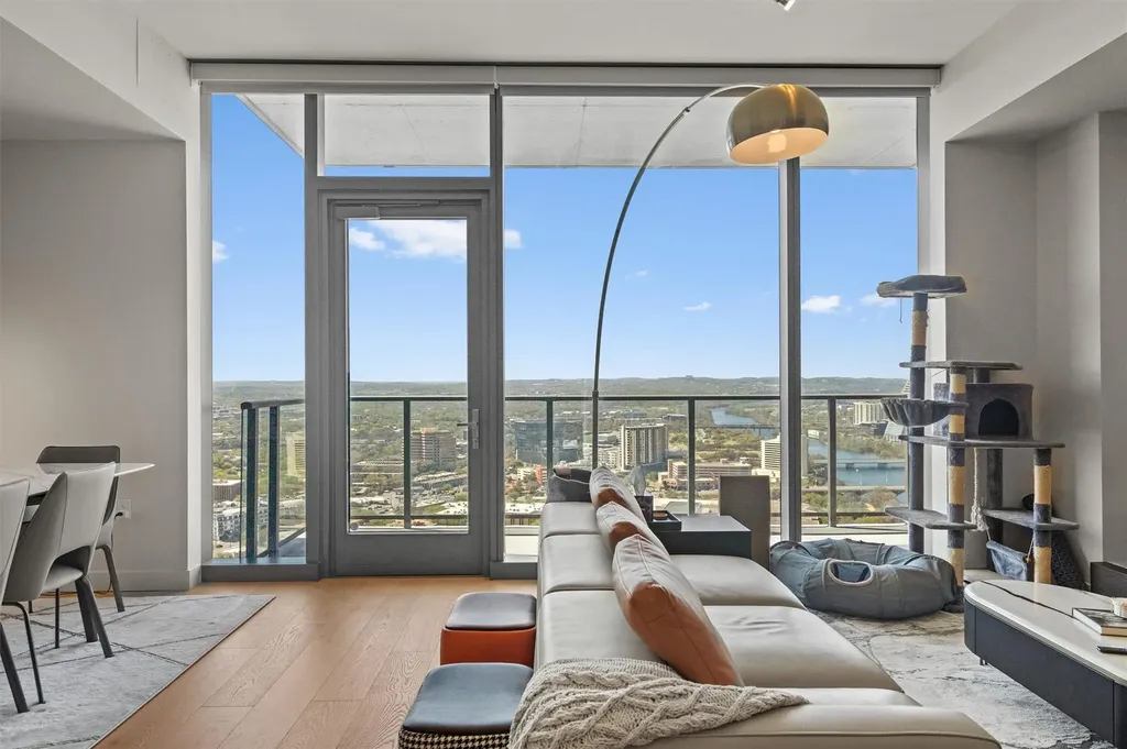 44 East Avenue Austin TX 78701