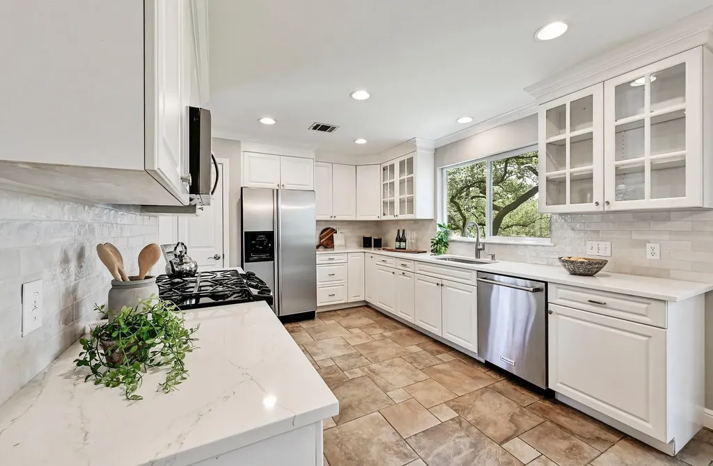 8007 Davis Mountain Cove Austin TX 78726