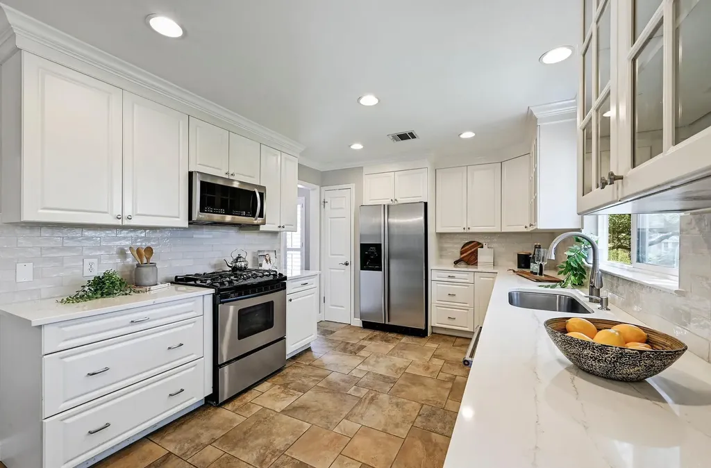 8007 Davis Mountain Cove Austin TX 78726