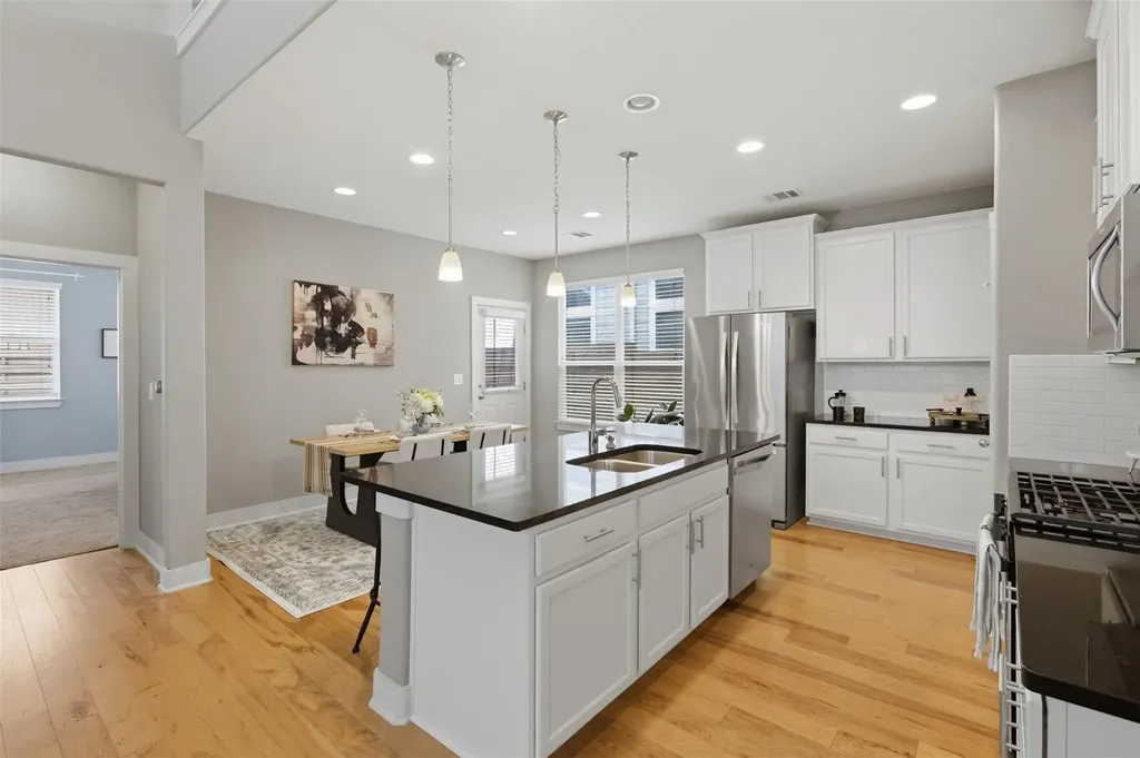 7107 Mowbray Street Austin TX 78741
