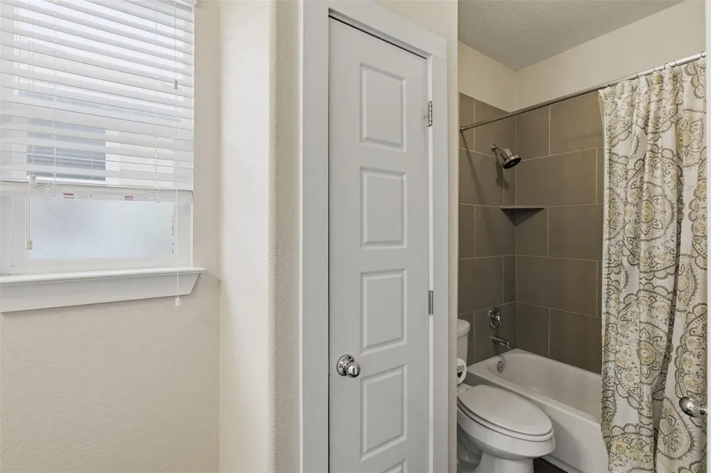 7107 Mowbray Street Austin TX 78741