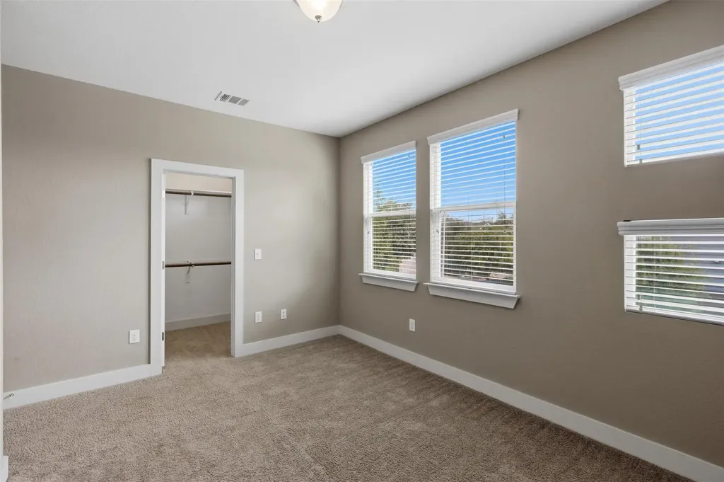 7107 Mowbray Street Austin TX 78741