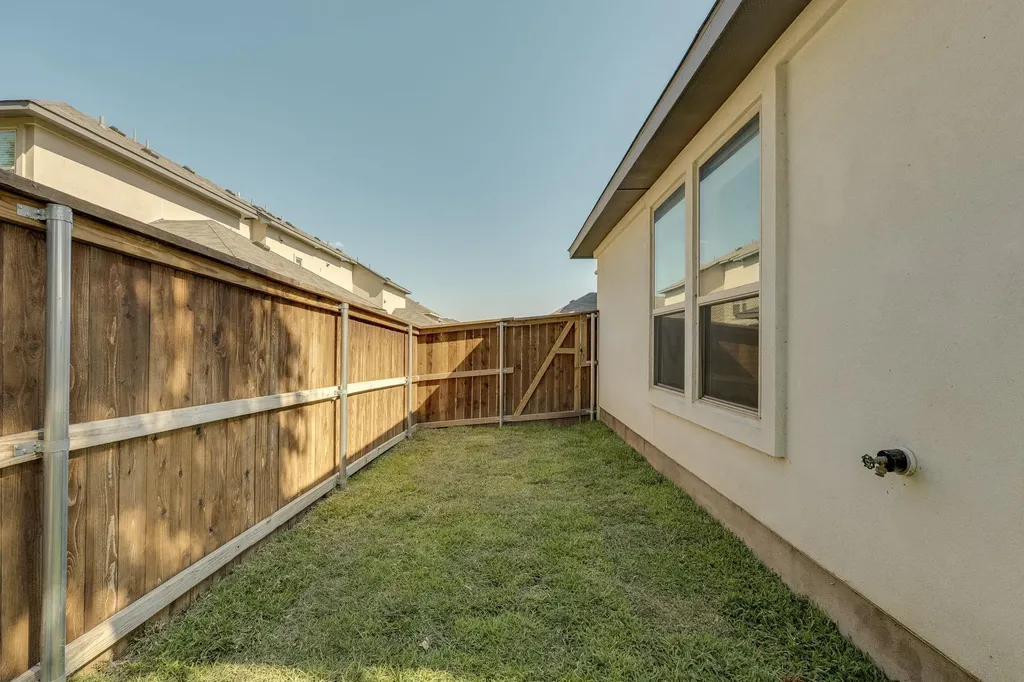 619 Parkline Drive Georgetown TX 78626