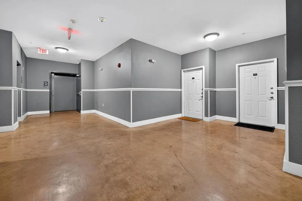 910 W 25th Street Austin TX 78705