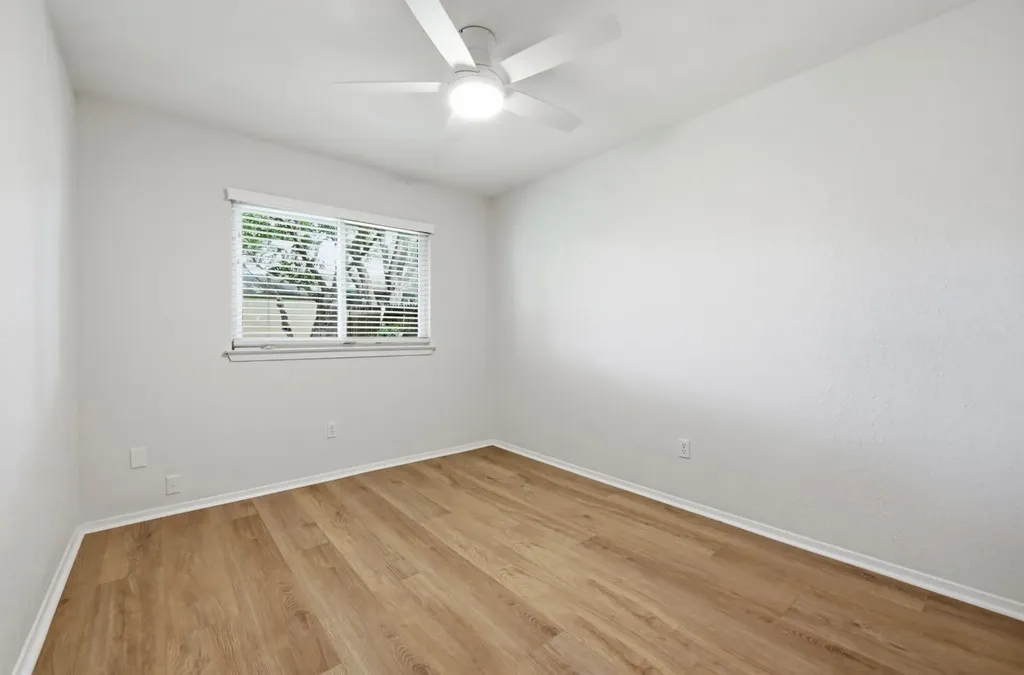9104 Wagtail Drive Austin TX 78748