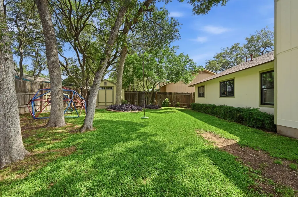 9104 Wagtail Drive Austin TX 78748