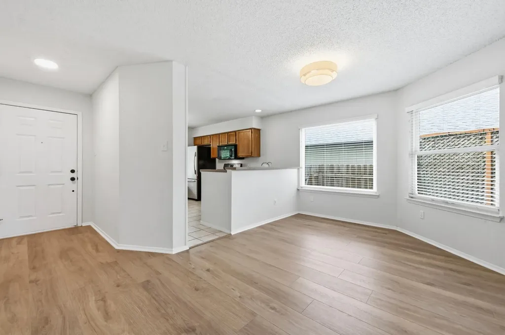 9104 Wagtail Drive Austin TX 78748
