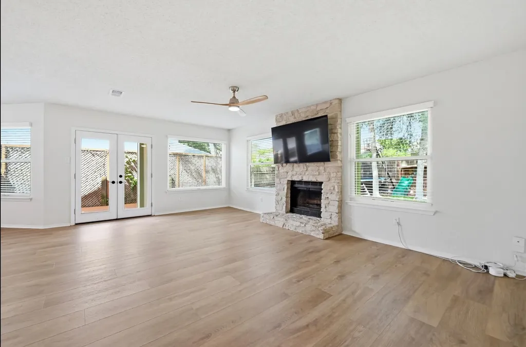 9104 Wagtail Drive Austin TX 78748
