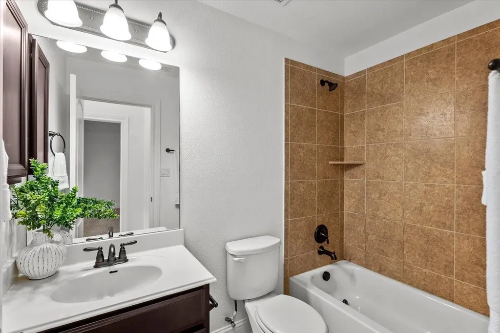 8517 Evelina Trail Austin TX 78737