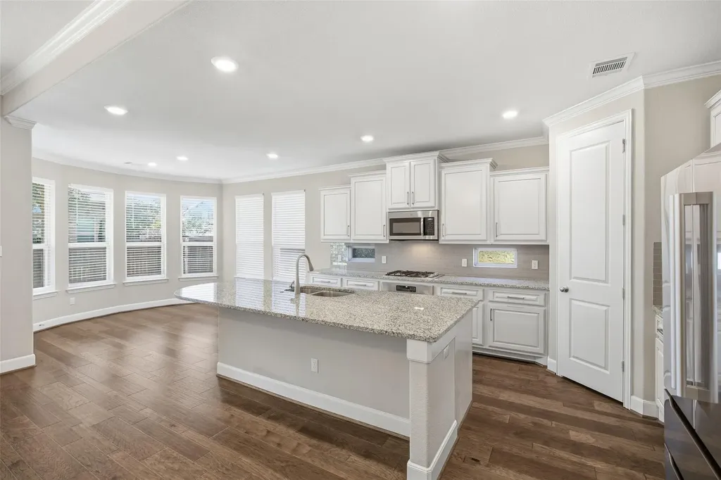 103 County Road 180 Leander TX 78641