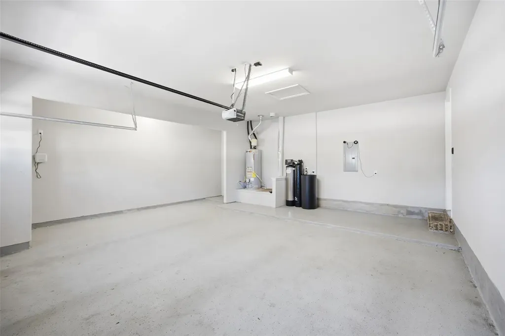 103 County Road 180 Leander TX 78641