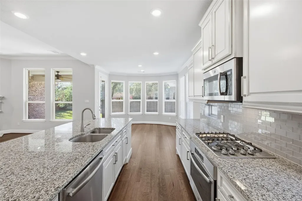 103 County Road 180 Leander TX 78641
