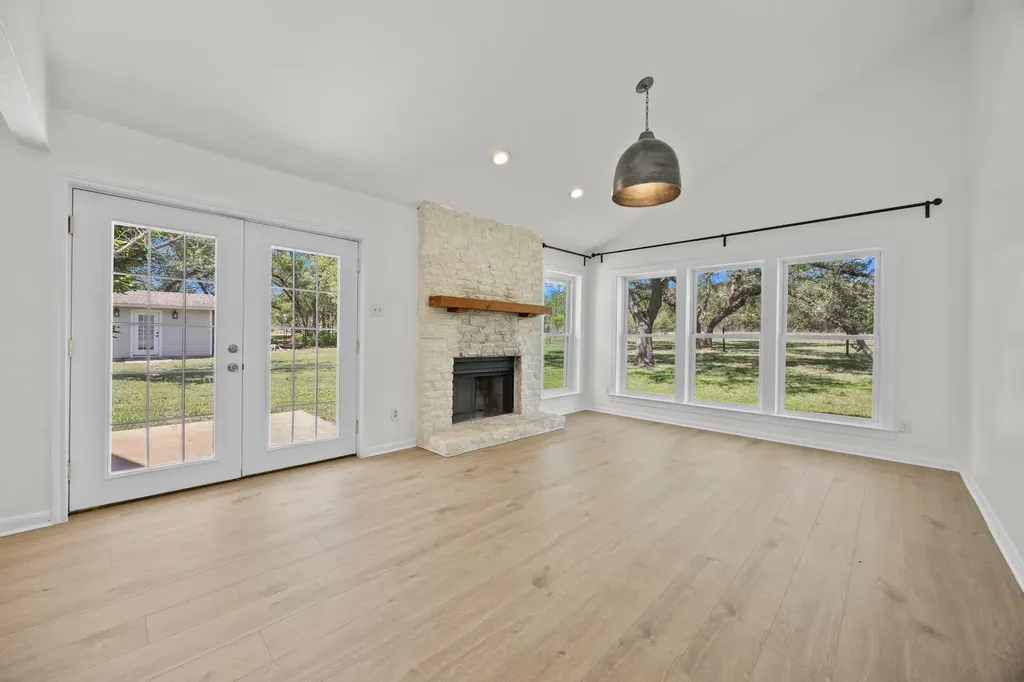 11019 Southwest Oaks Austin TX 78737