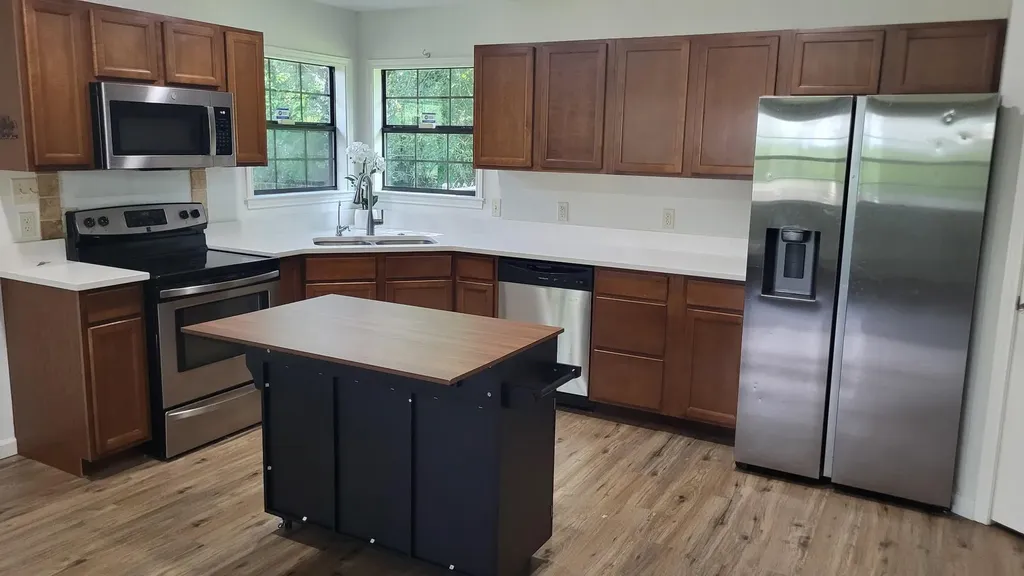 110 Midnight Sun Drive Spicewood TX 78669