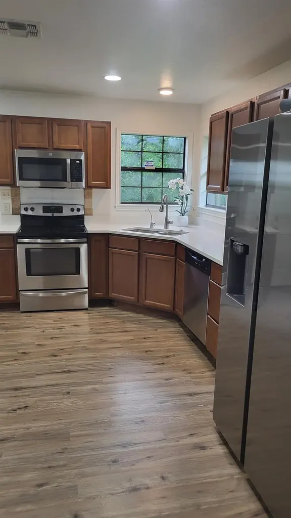 110 Midnight Sun Drive Spicewood TX 78669