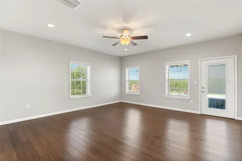 1293 Pioneer Road Seguin TX 78155