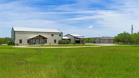1293 Pioneer Road Seguin TX 78155