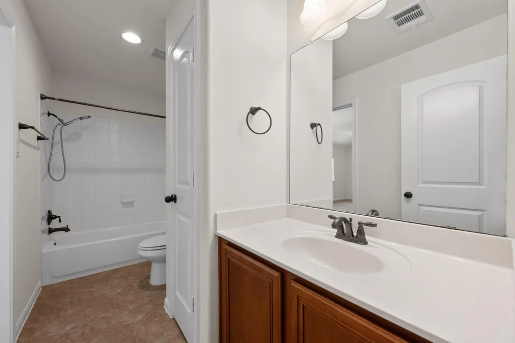 608 Royal Burgess Drive Round Rock TX 78664