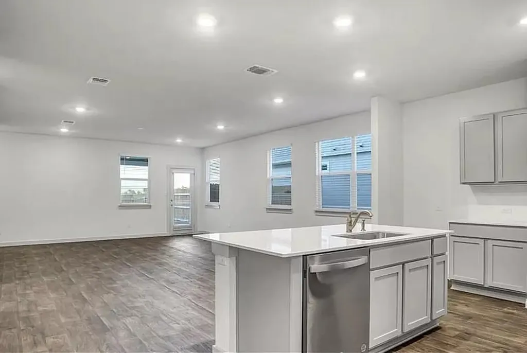 10601 Seguin Street Austin TX 78754