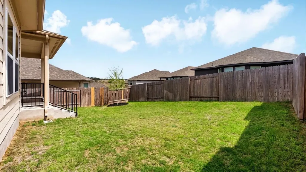 174 El Capitan Loop Dripping Springs TX 78620