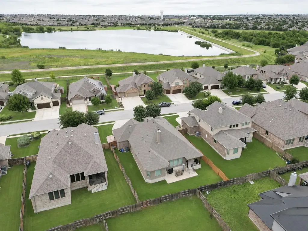 2928 San Milan Pass Round Rock TX 78665