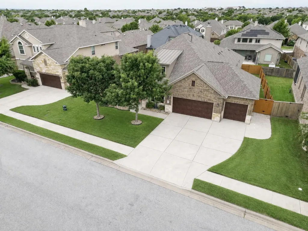 2928 San Milan Pass Round Rock TX 78665