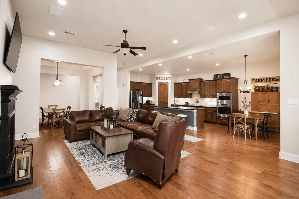 2928 San Milan Pass Round Rock TX 78665