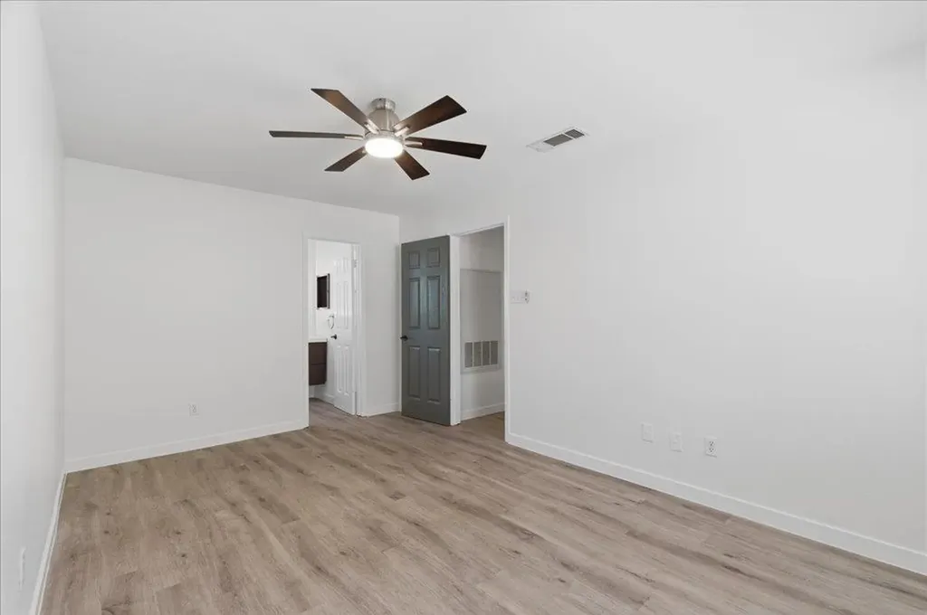 1015 E Yager Lane Austin TX 78753