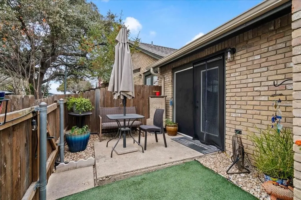1015 E Yager Lane Austin TX 78753
